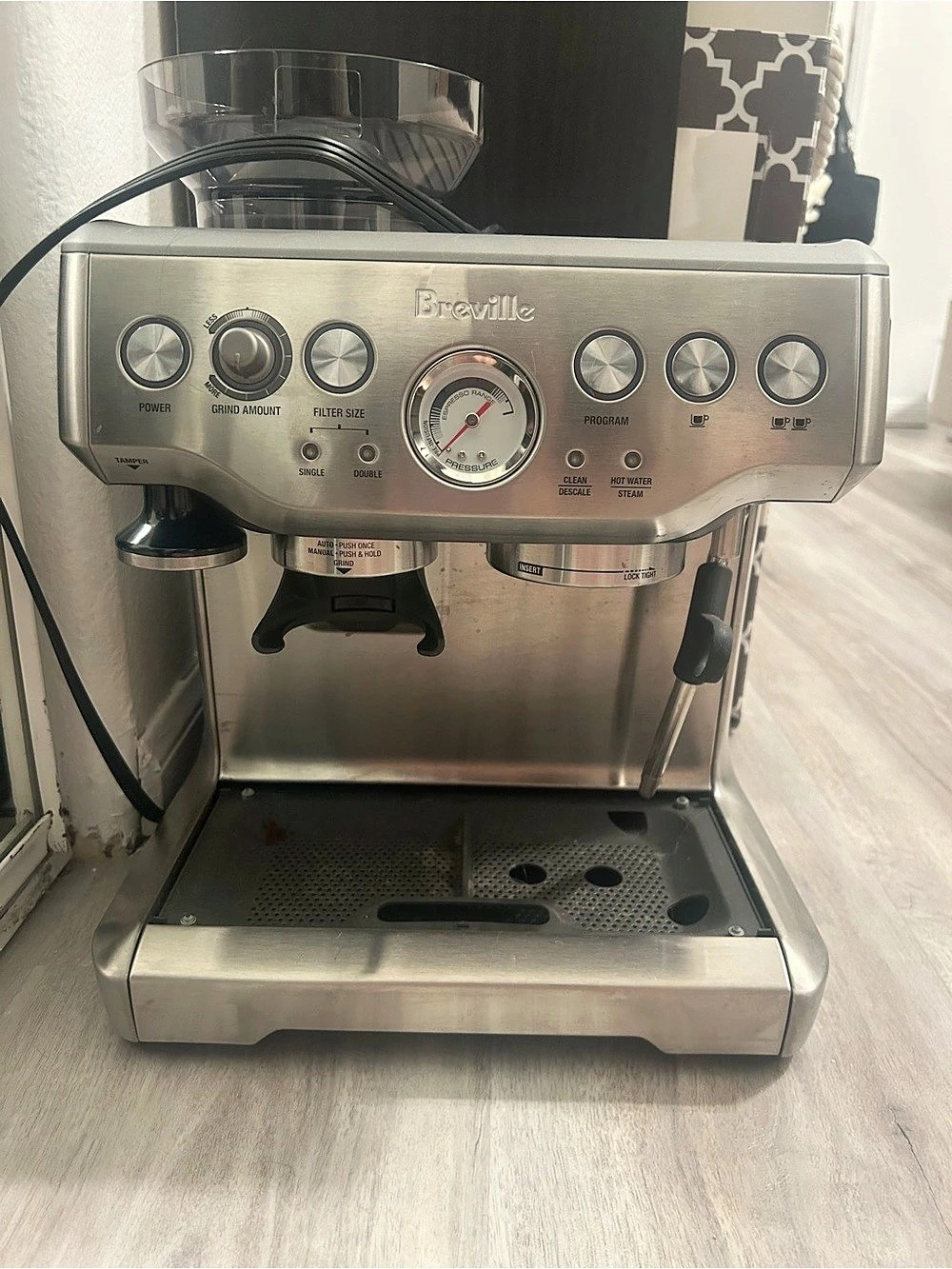 Breville The Barista Express Espresso Machine Silver & Black